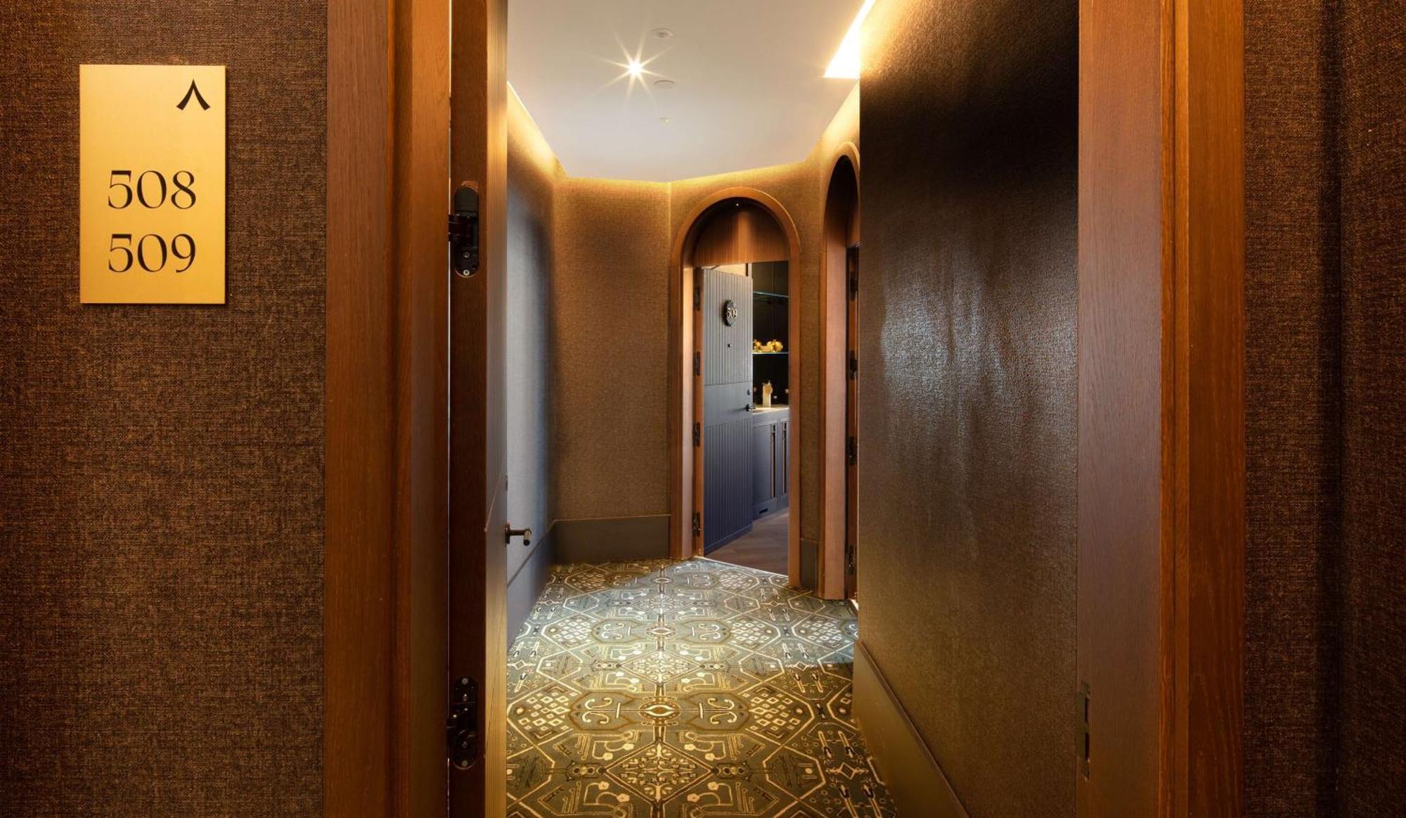 Hotel Montera Madrid, Curio Collection By Hilton Eksteriør billede