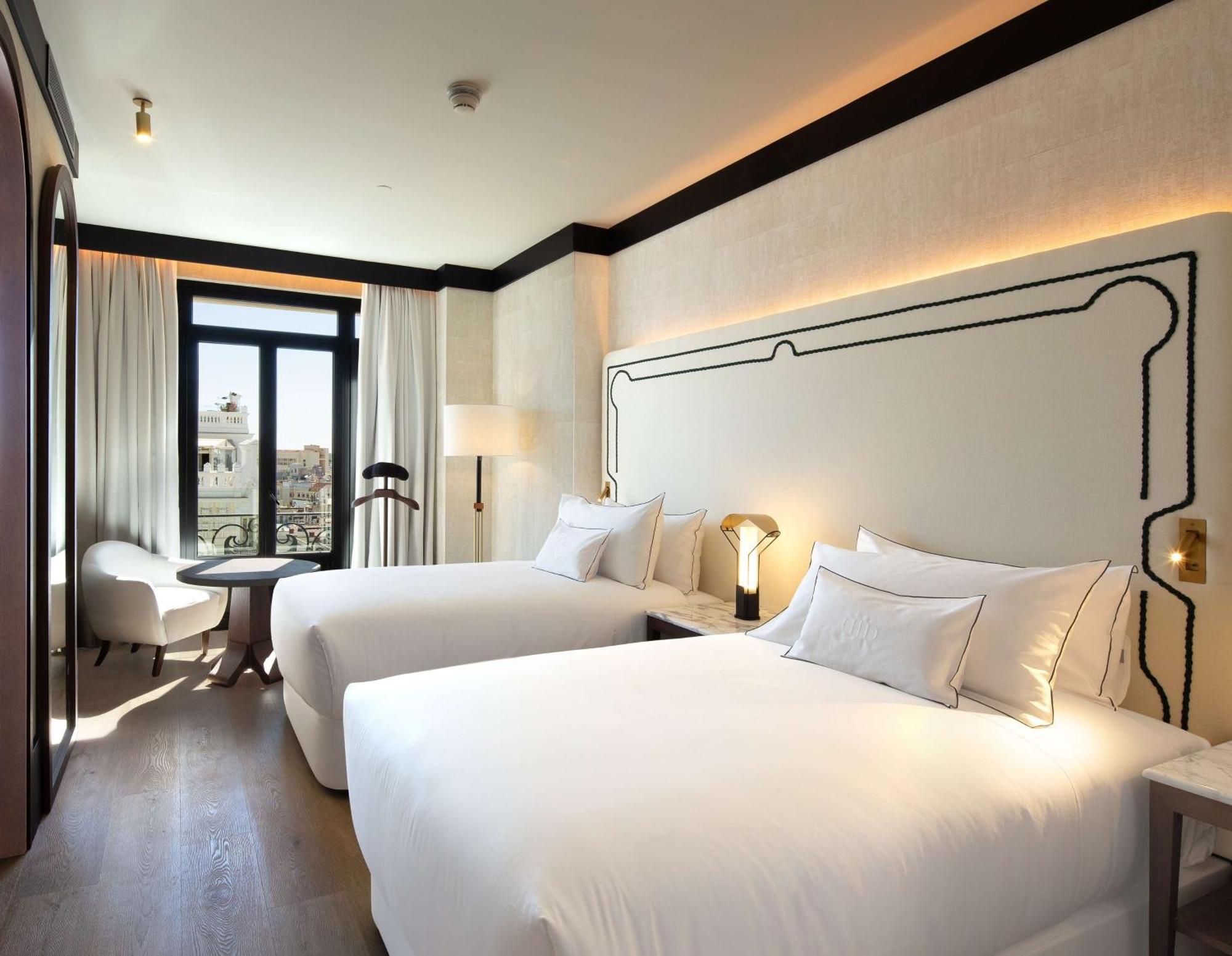 Hotel Montera Madrid, Curio Collection By Hilton Eksteriør billede