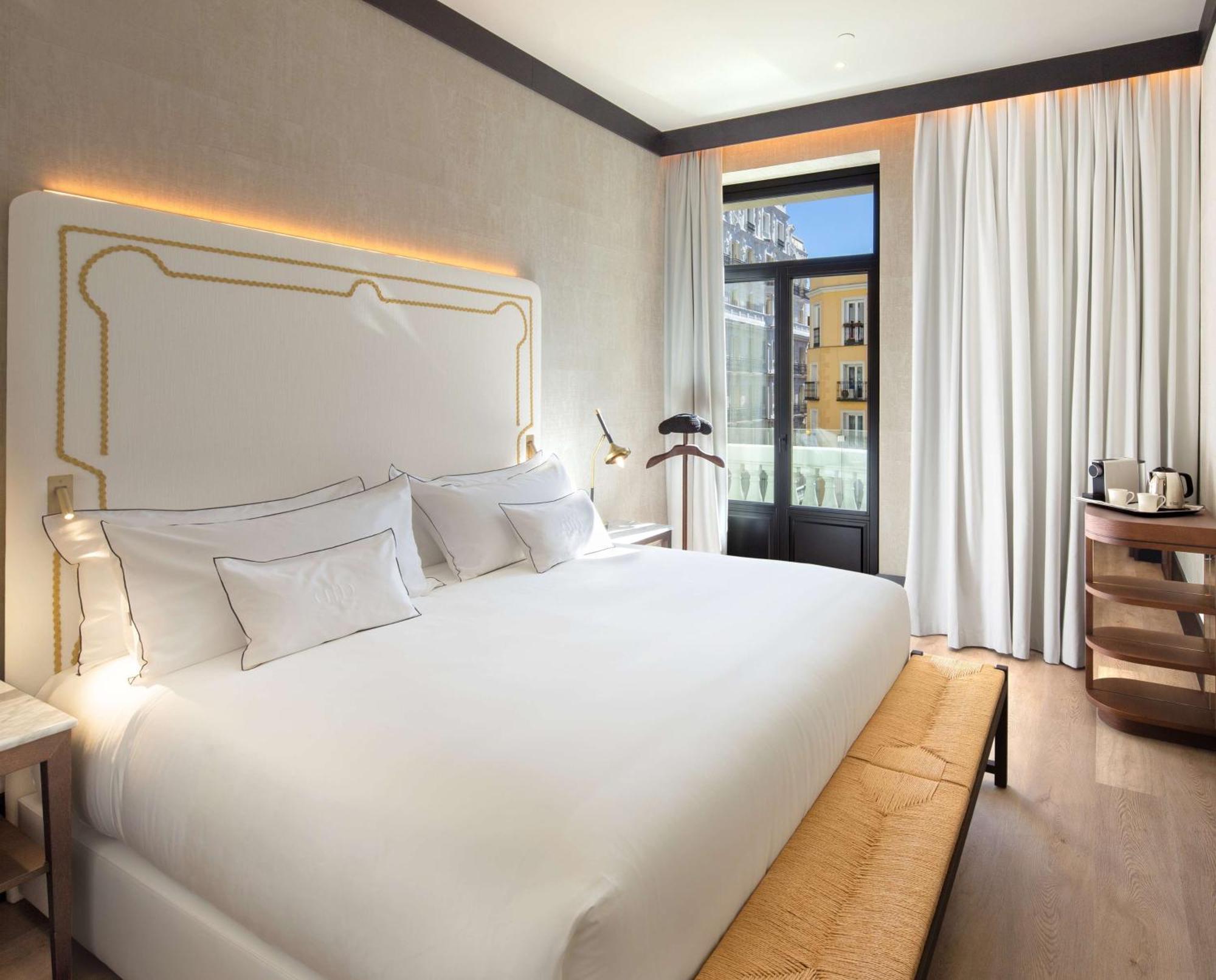 Hotel Montera Madrid, Curio Collection By Hilton Eksteriør billede